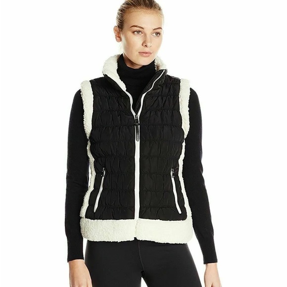 Calvin Klein black vest with Sherpa. Size large - Picture 2 of 4